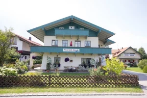 Haus-am-See-Ferienwohnung-1